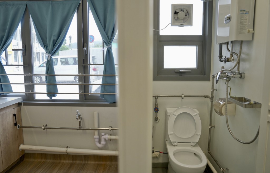 每個住宅單位均設有獨立的洗手間、浴室和煮食空間。